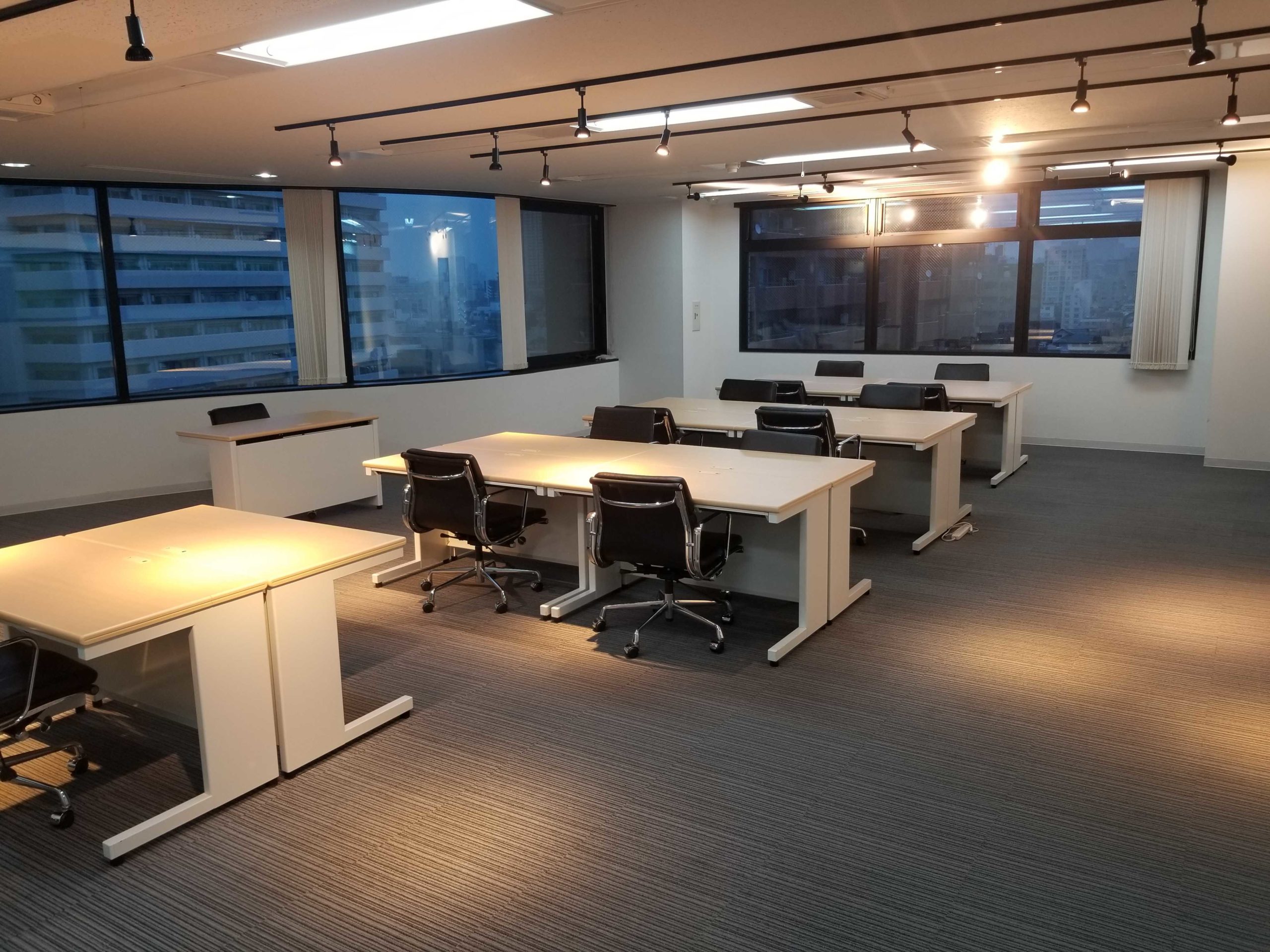 デザイン オフィス 新宿区